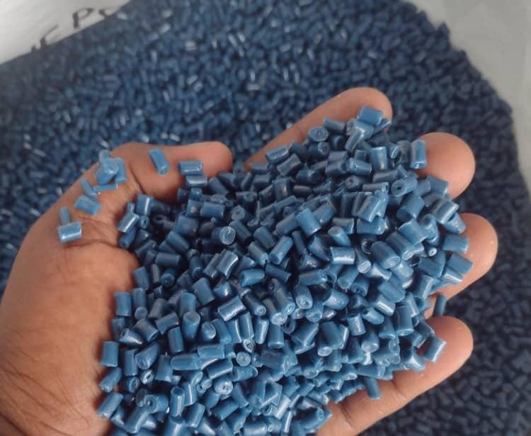 pellets plastics blue